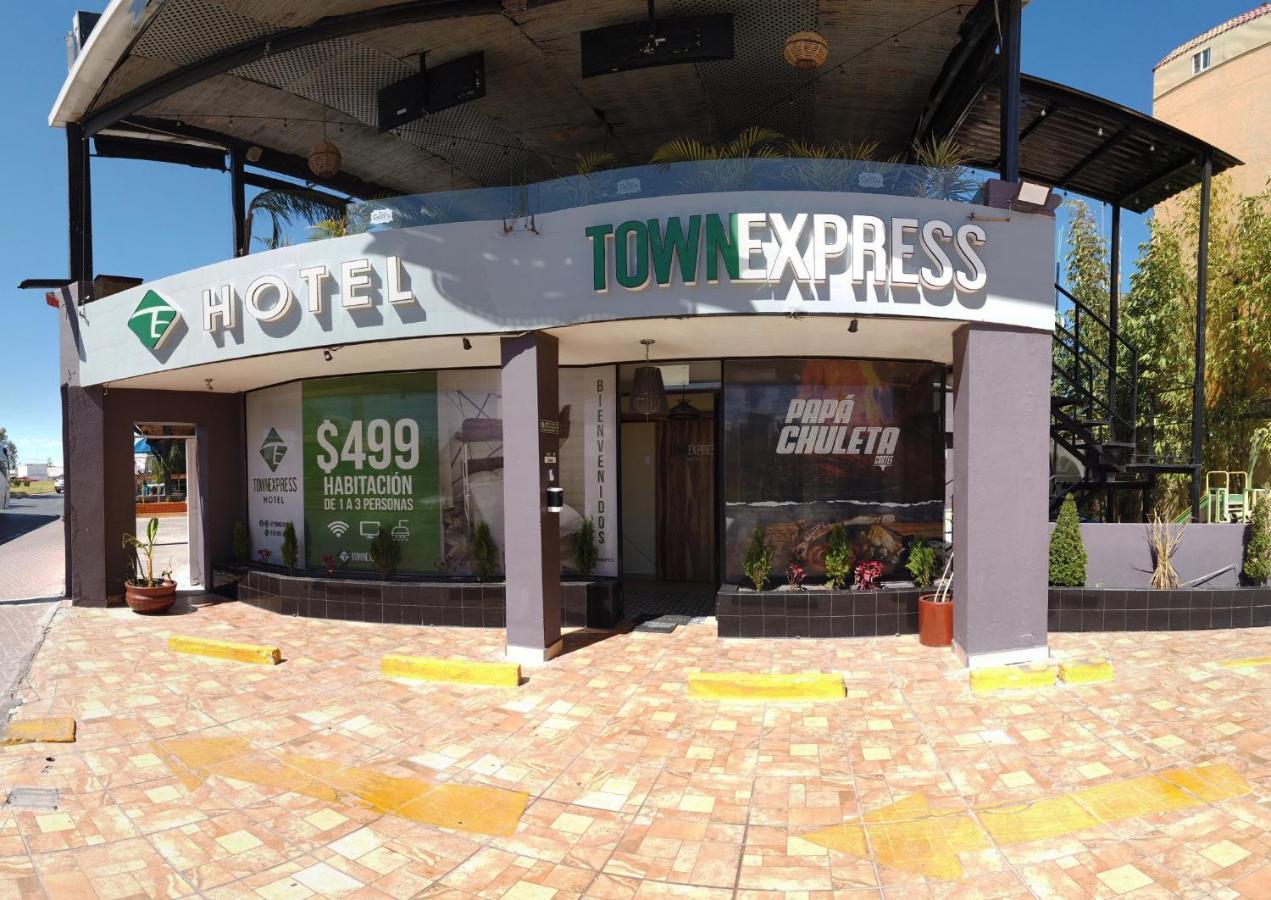 Hotel Town Express Durango Exterior photo